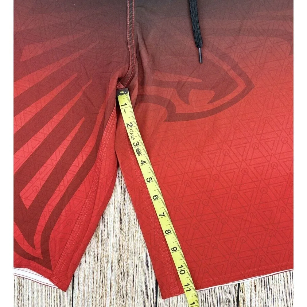 Forever Collectibles NFL Atlanta Falcons Men's Gradient Board Shorts Size 36 New